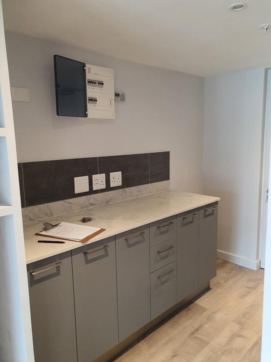 1 Bedroom Property for Sale in Foreshore Western Cape